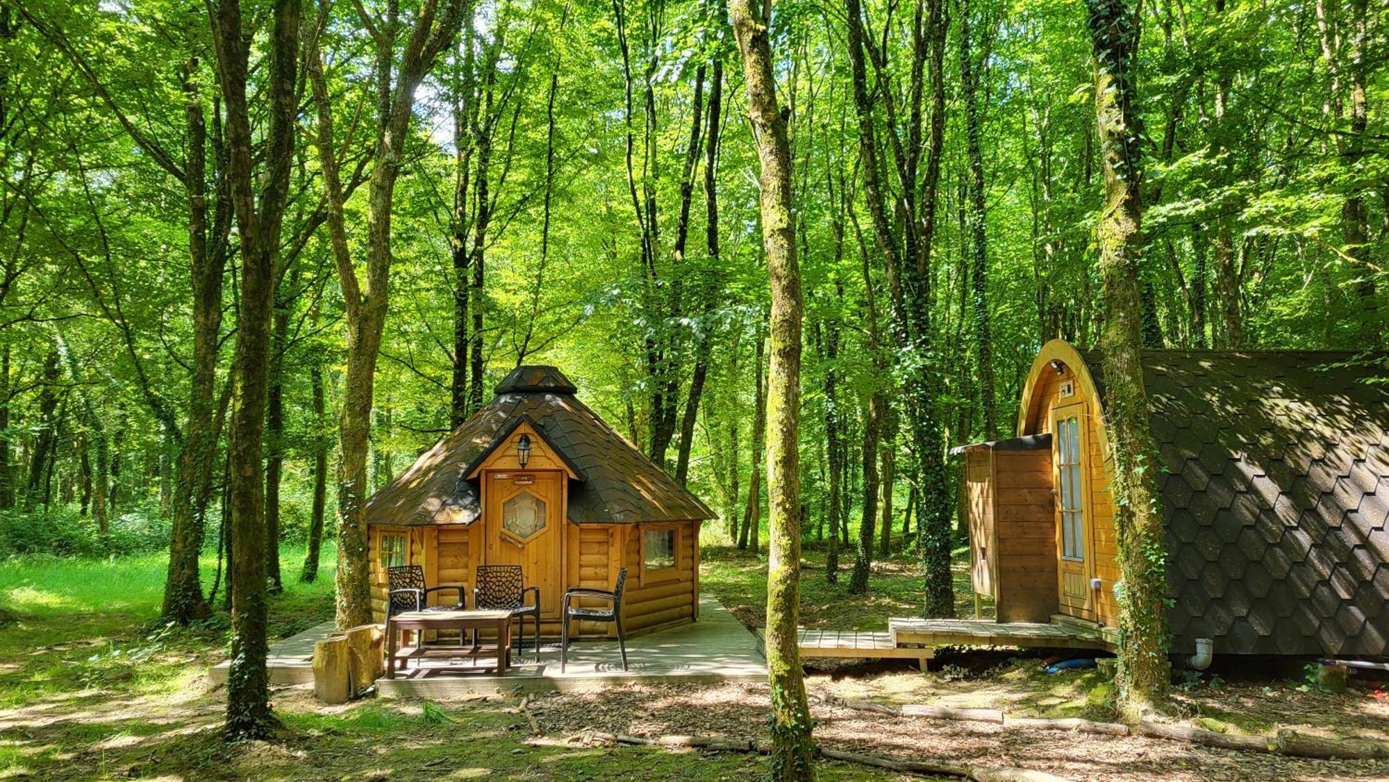 Le Domaine Insolite De Broceliande Paimpont Exterior foto