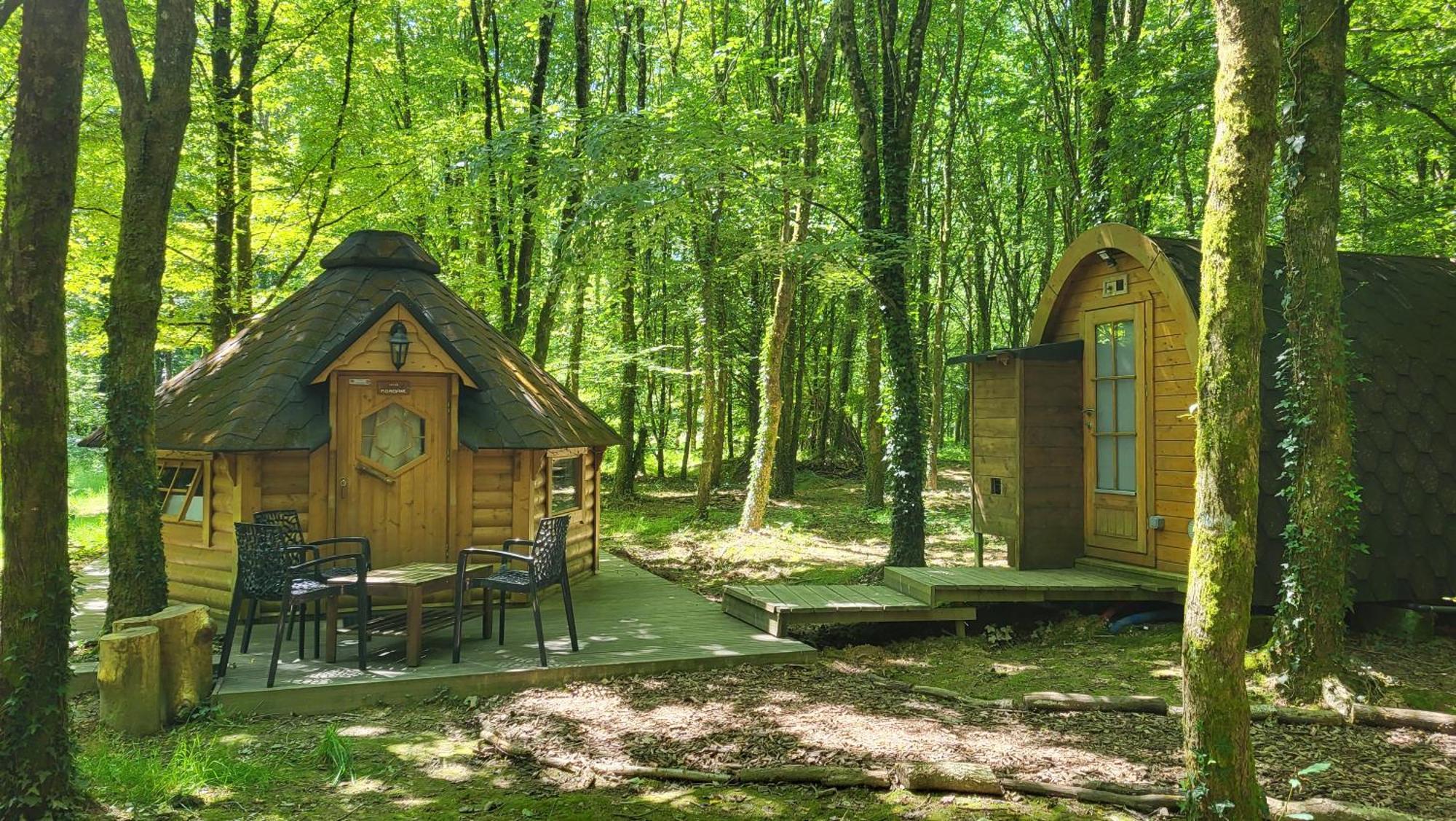 Le Domaine Insolite De Broceliande Paimpont Exterior foto